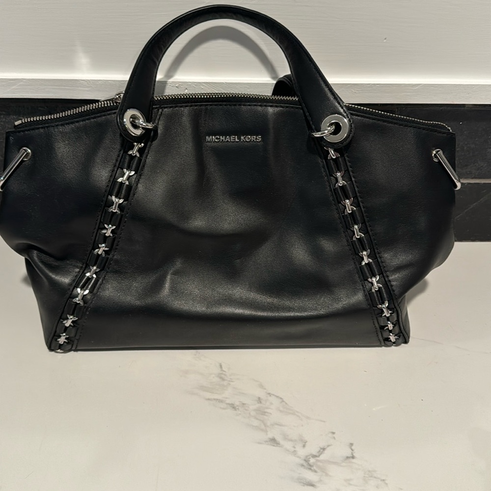 Michael Kors Sadie Satchel - Picture 1 of 5